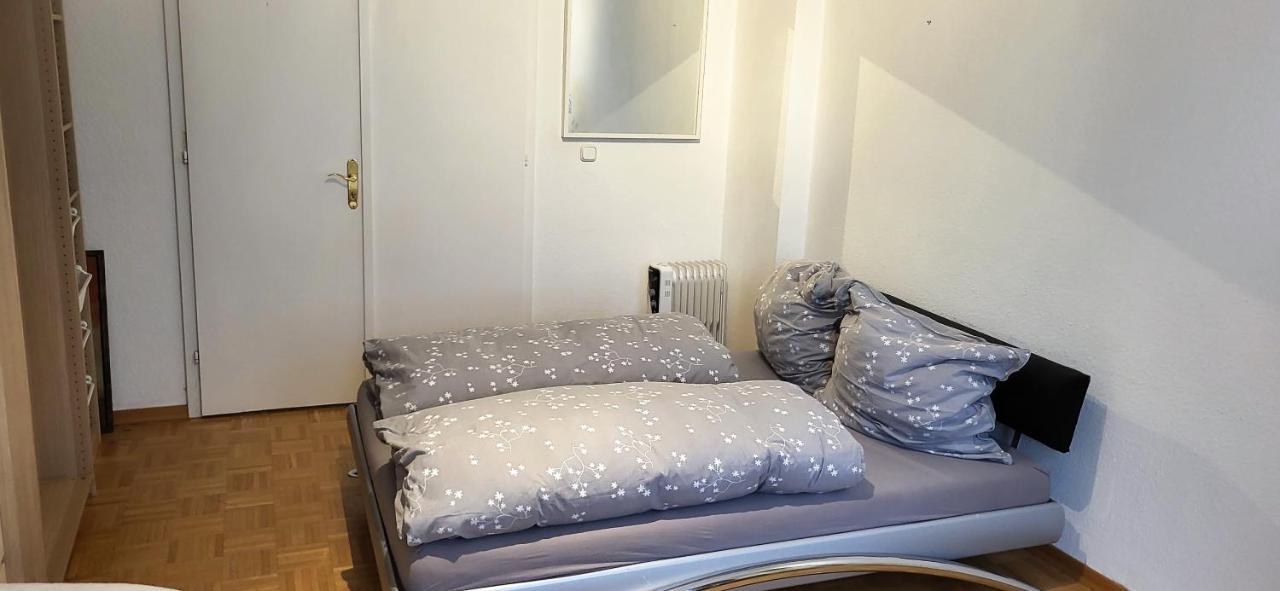 Von Privat, Grosses Zimmer Sehr Zentral In Bad Homburg Stadtmitte Bad Homburg vor der Höhe Exterior photo