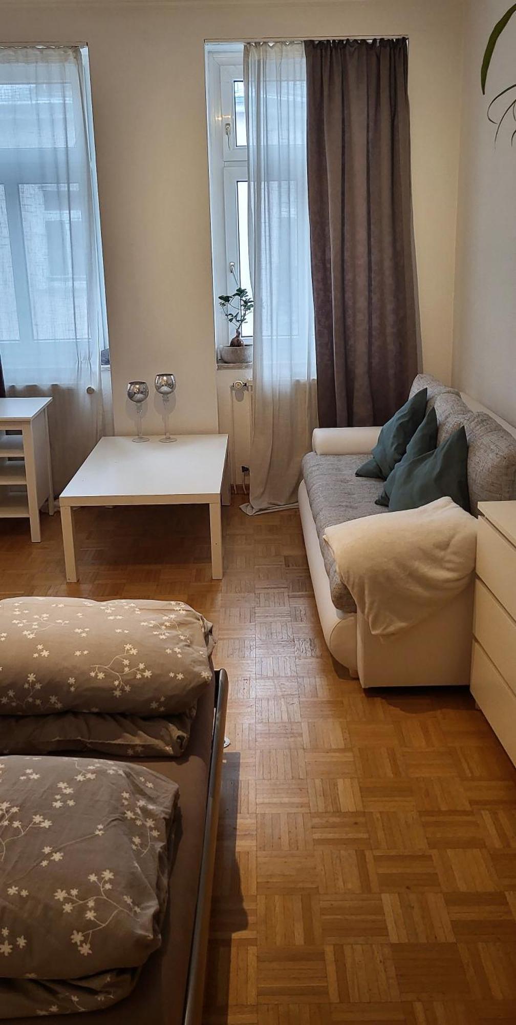 Von Privat, Grosses Zimmer Sehr Zentral In Bad Homburg Stadtmitte Bad Homburg vor der Höhe Exterior photo