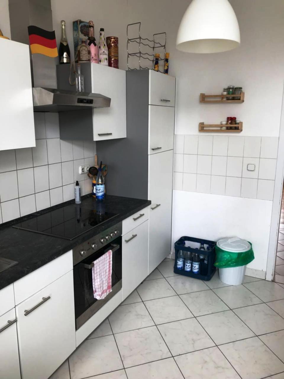 Von Privat, Grosses Zimmer Sehr Zentral In Bad Homburg Stadtmitte Bad Homburg vor der Höhe Exterior photo